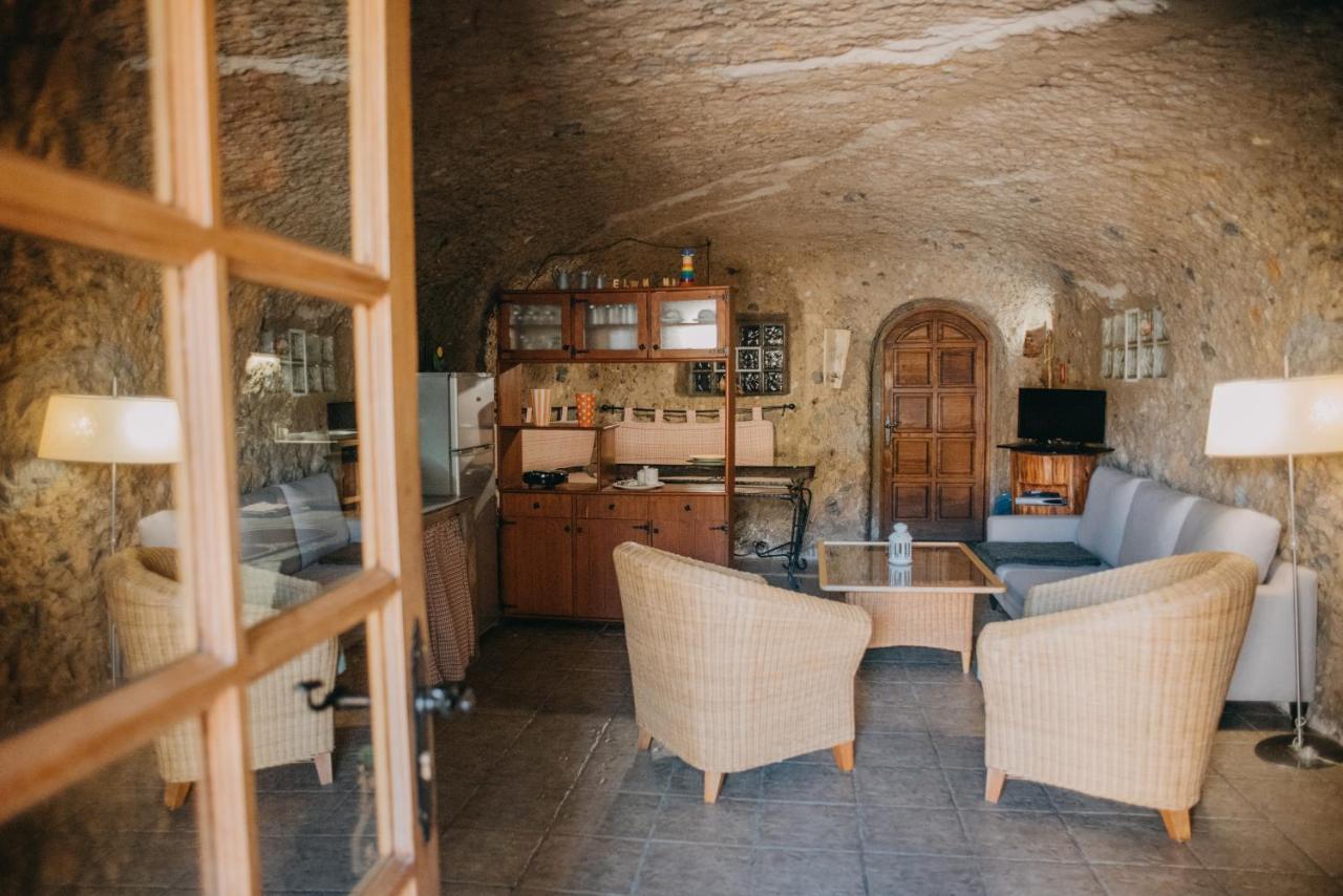 Гостевой дом Casa Cueva El Mimo Артенара Экстерьер фото